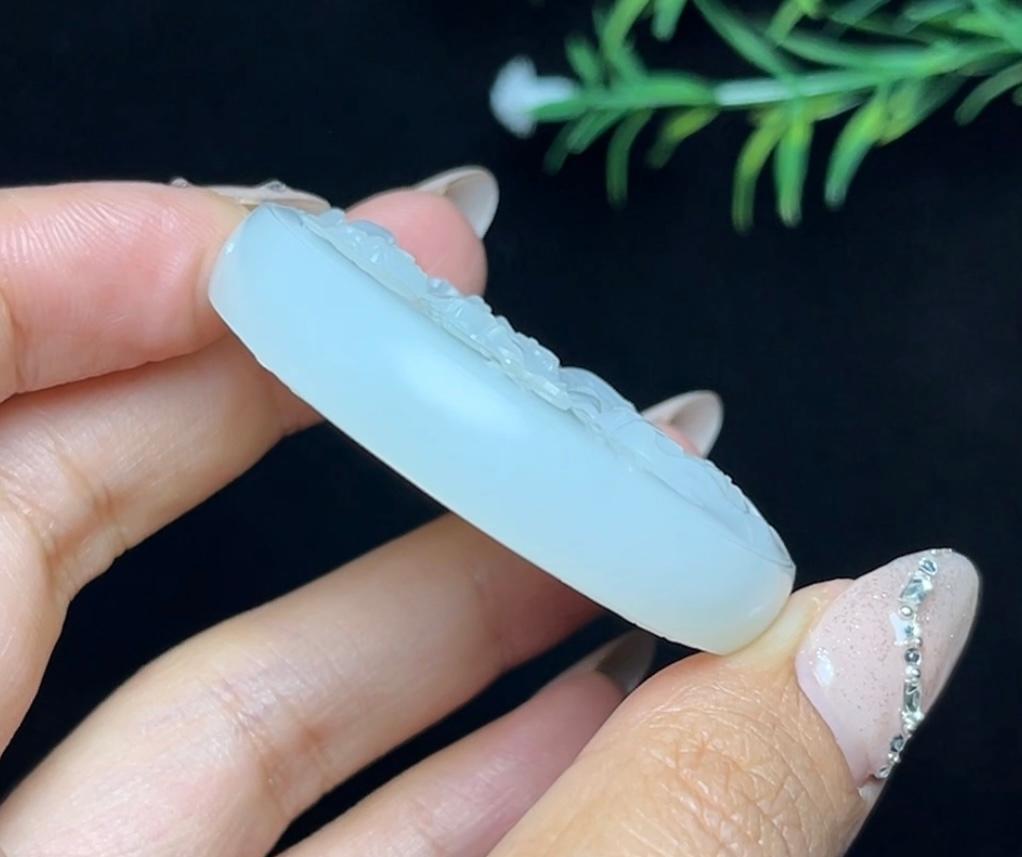 和田玉羊脂白玉普贤菩萨（52.9g）