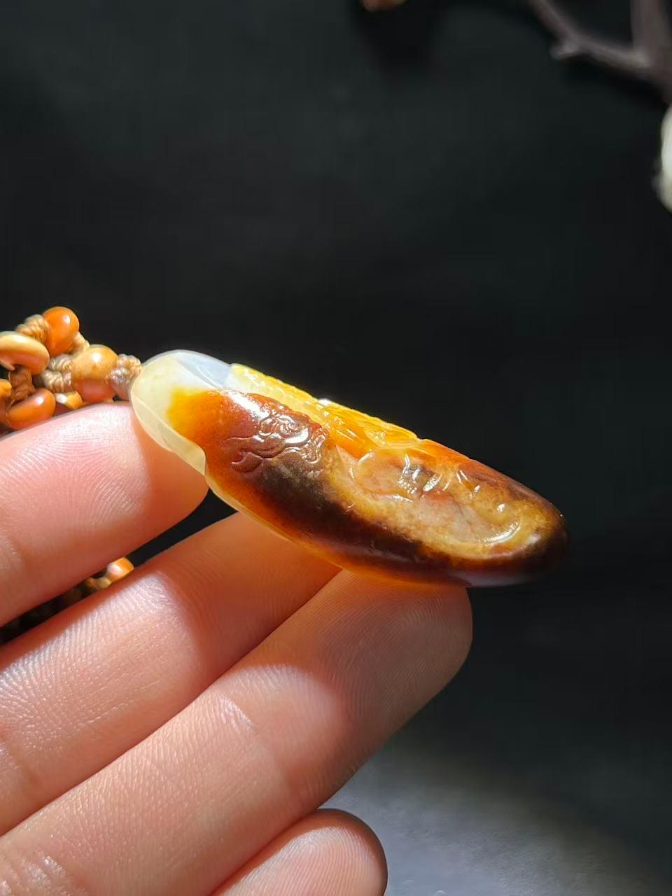 和田玉籽料观音（30.3g）