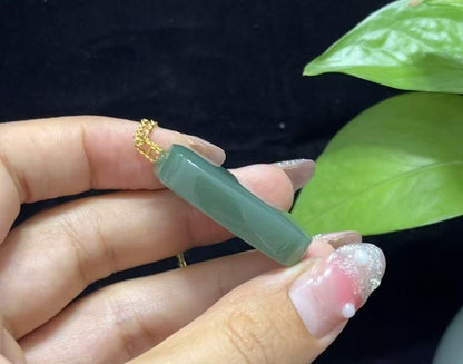 精品和田玉沙枣青18k金镶嵌平安无事牌（16.0g）