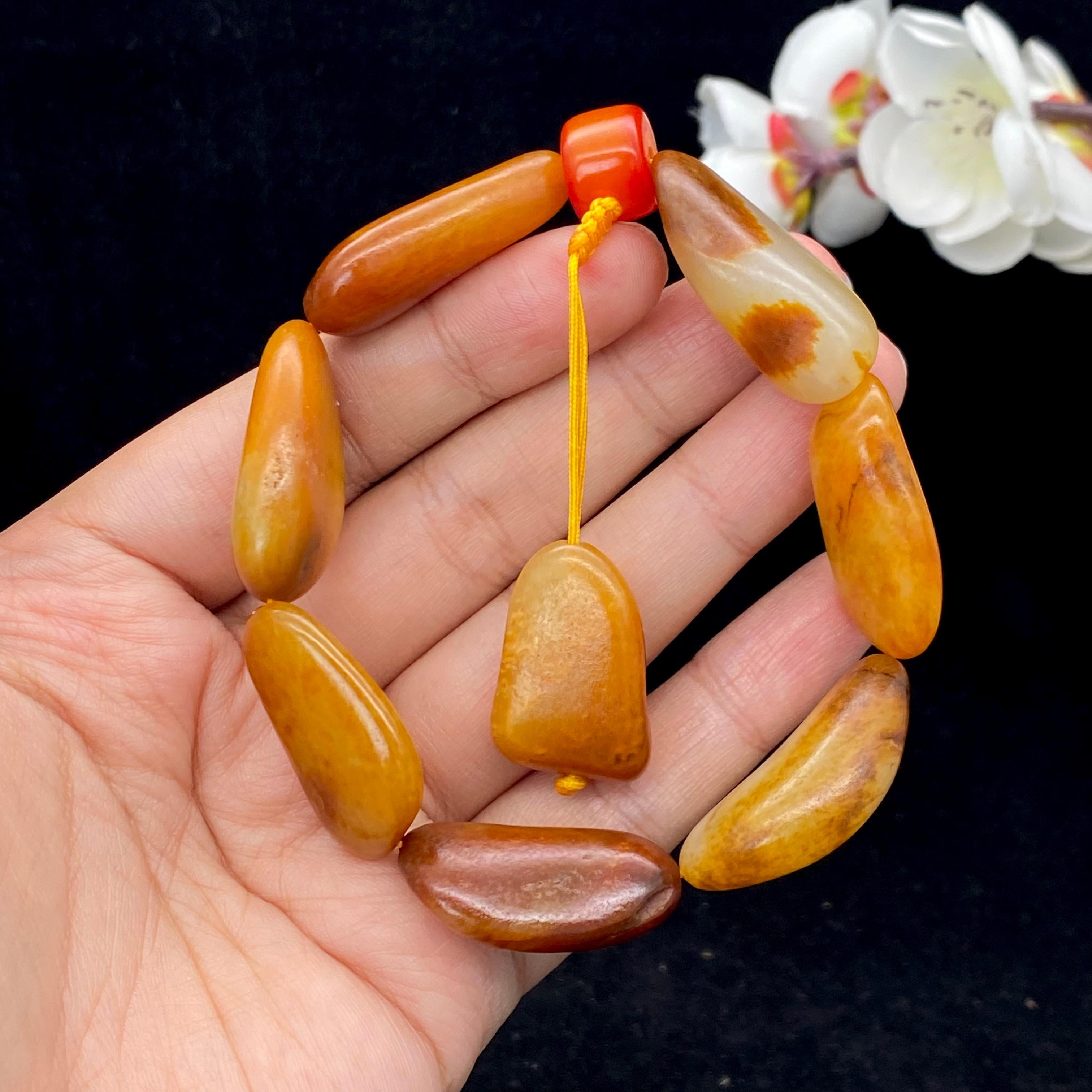 和田玉黄沁皮籽料【精品手串】（65.3g）