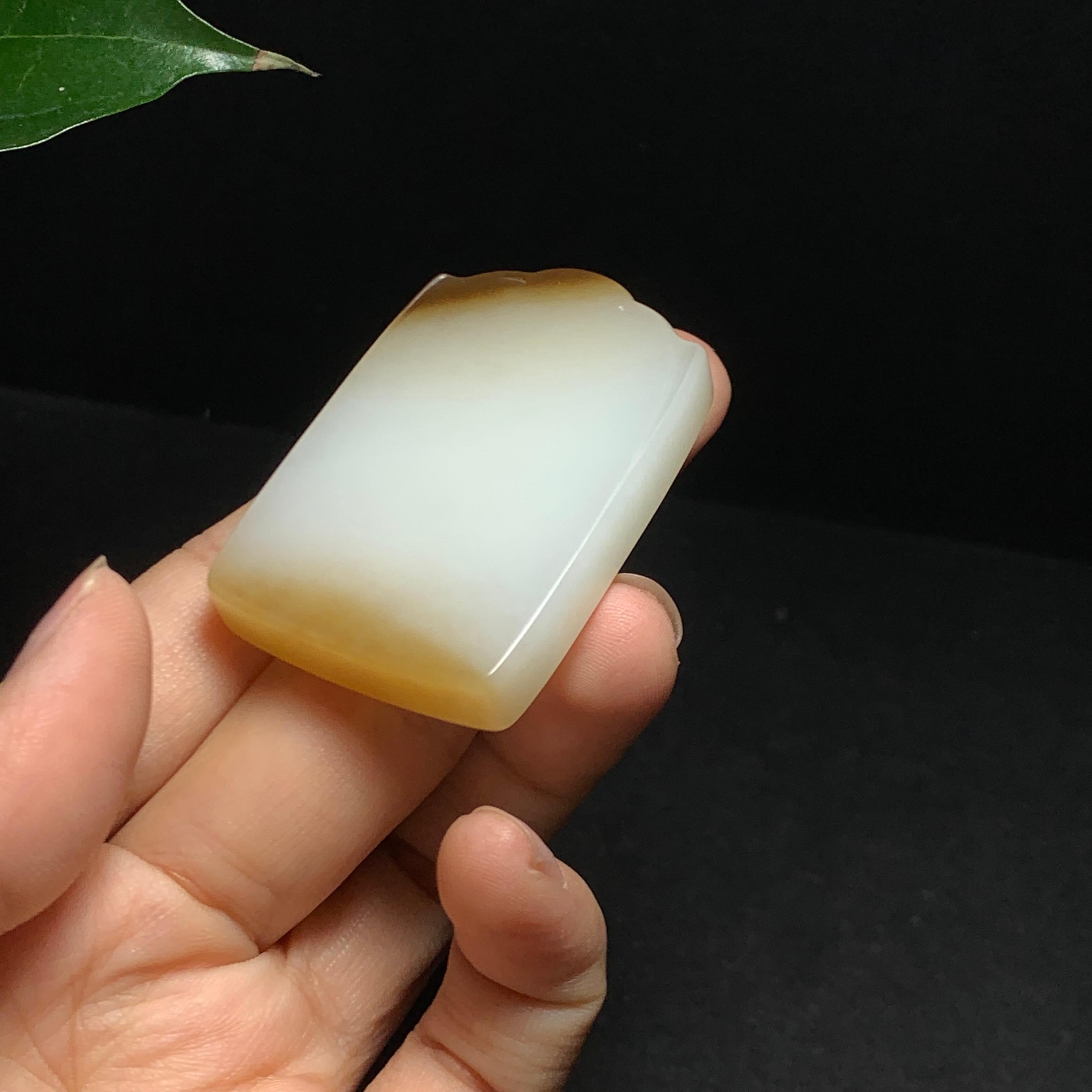 和田山料糖白玉无事牌挂件（39.2g）
