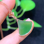 碧玉18k金小香裙吊坠01023198（1.8g）