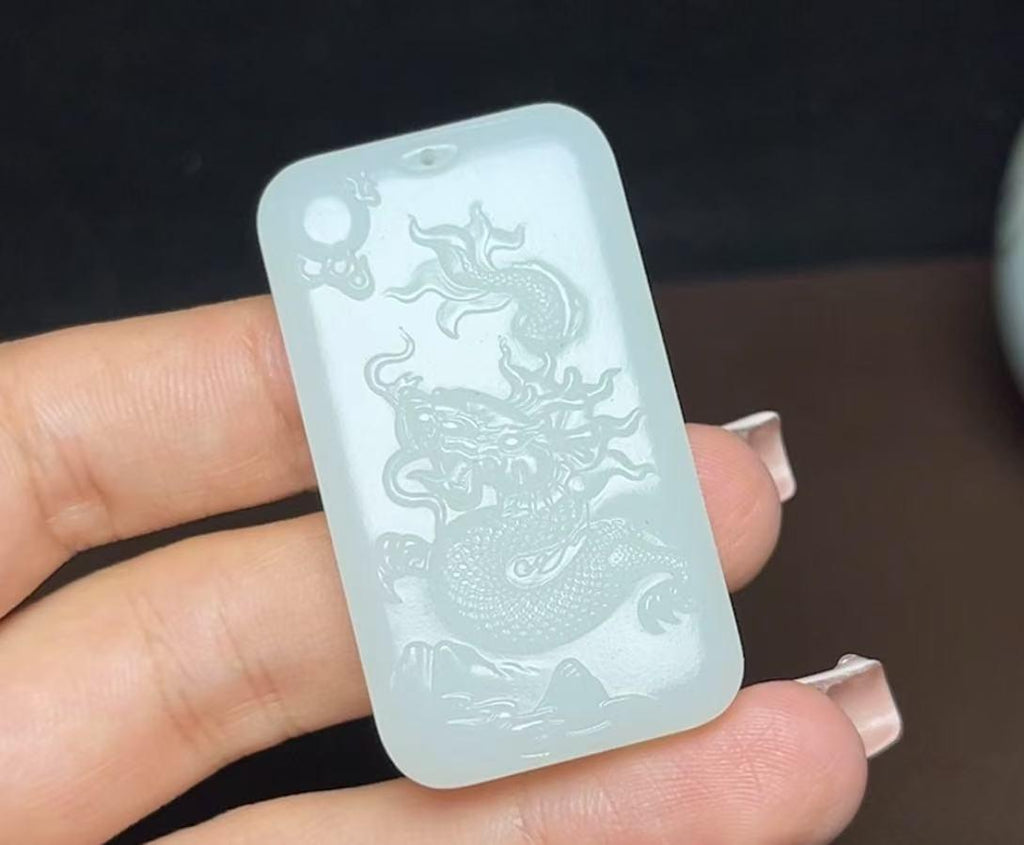 和田羊脂天山水龙牌（29.2g）