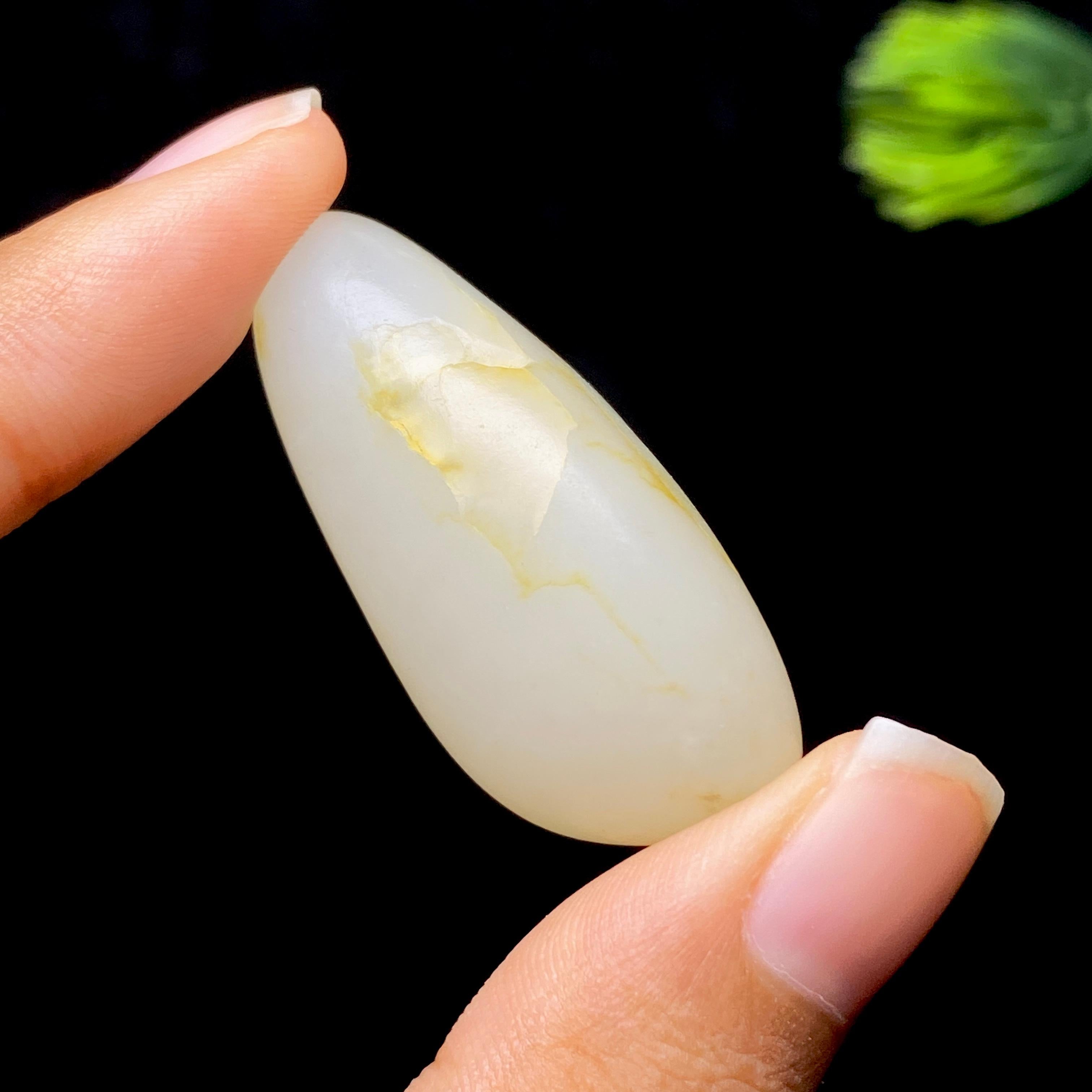 和田玉白玉籽料（17.91g）
