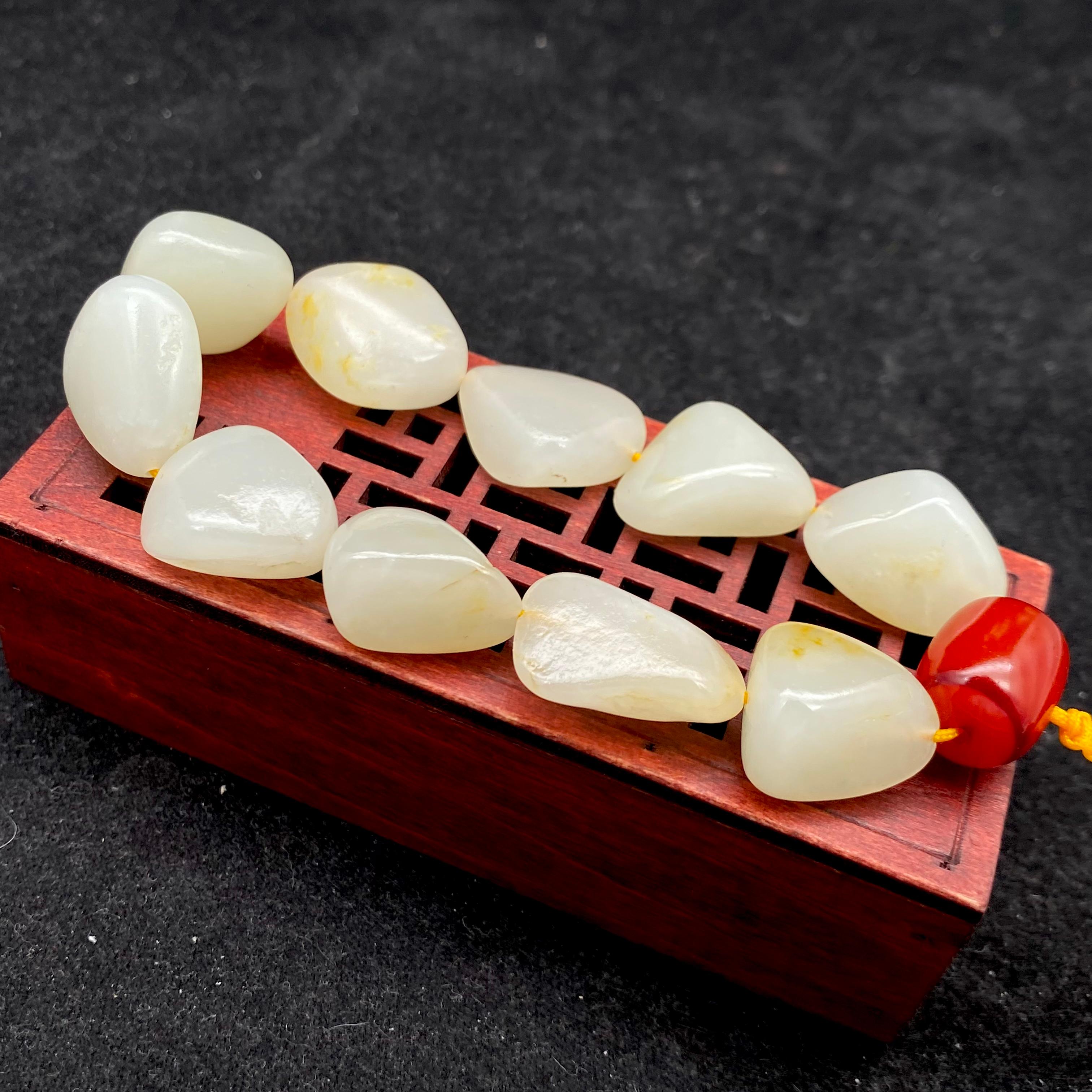 和田玉白玉带黄皮【精品手串】（69g）