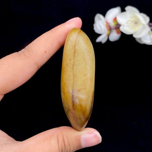 和田玉聚黄皮籽料手把件（115.6g）