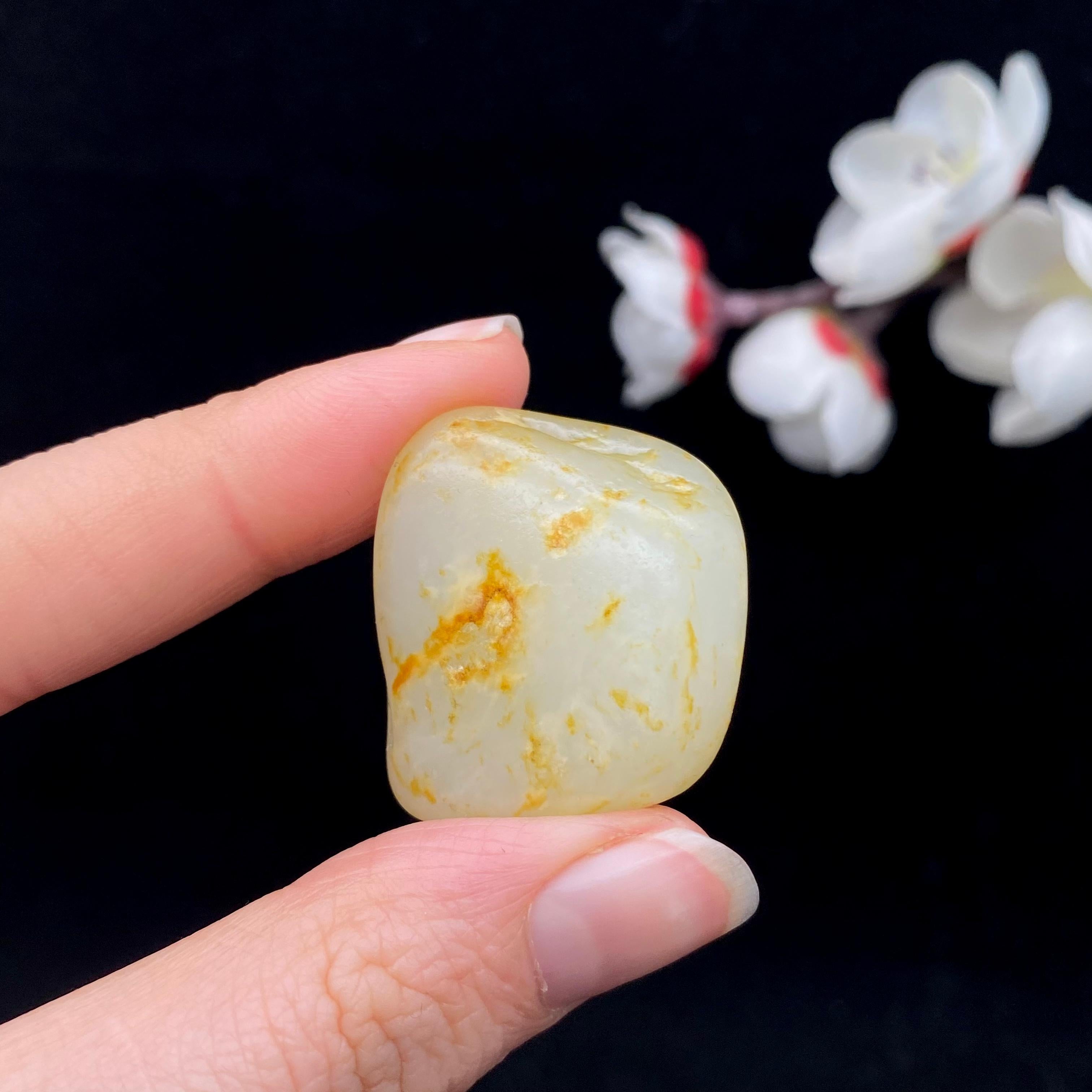 【超值推荐】和田玉洒金皮籽料（15.5g）