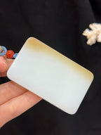 和田玉新疆且末料糖羊脂玉平安无事牌（64.0g）