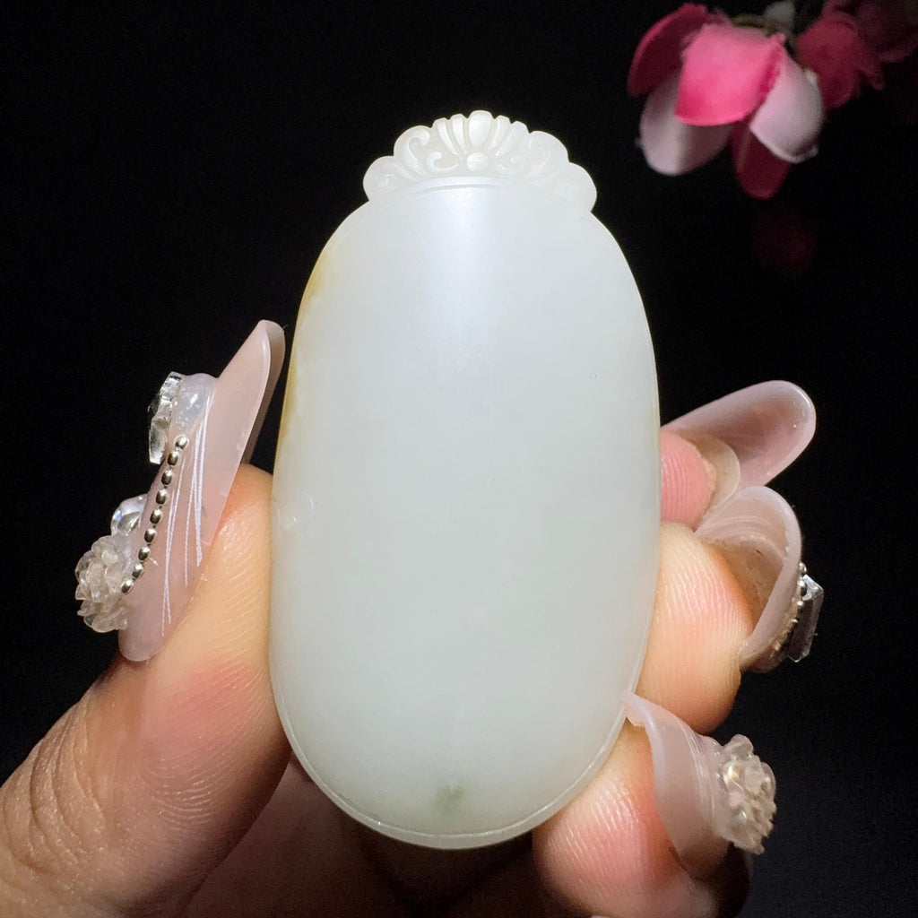 和田玉籽料平安牌挂件（28.2g）