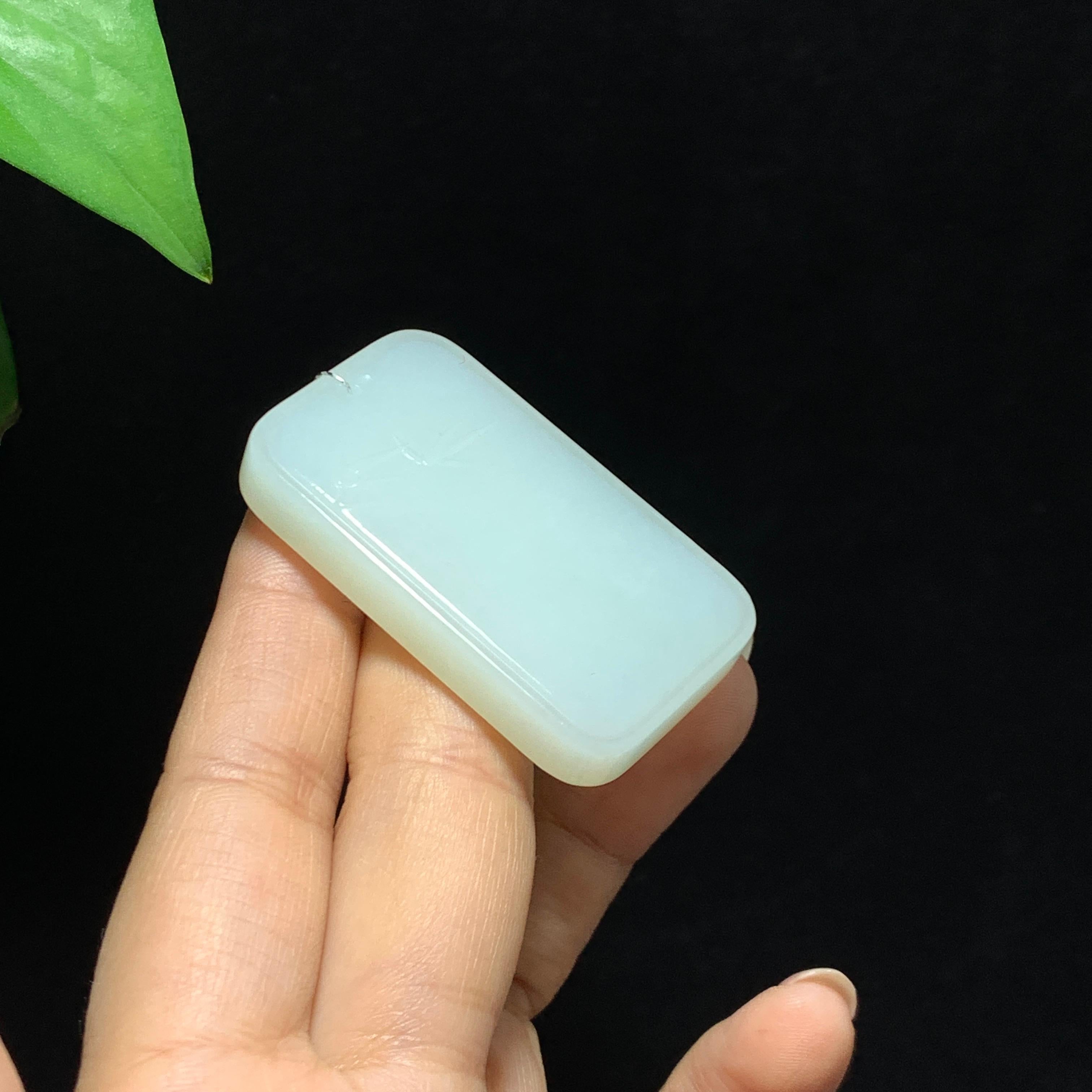 和田山料白玉无事牌（33.8g）