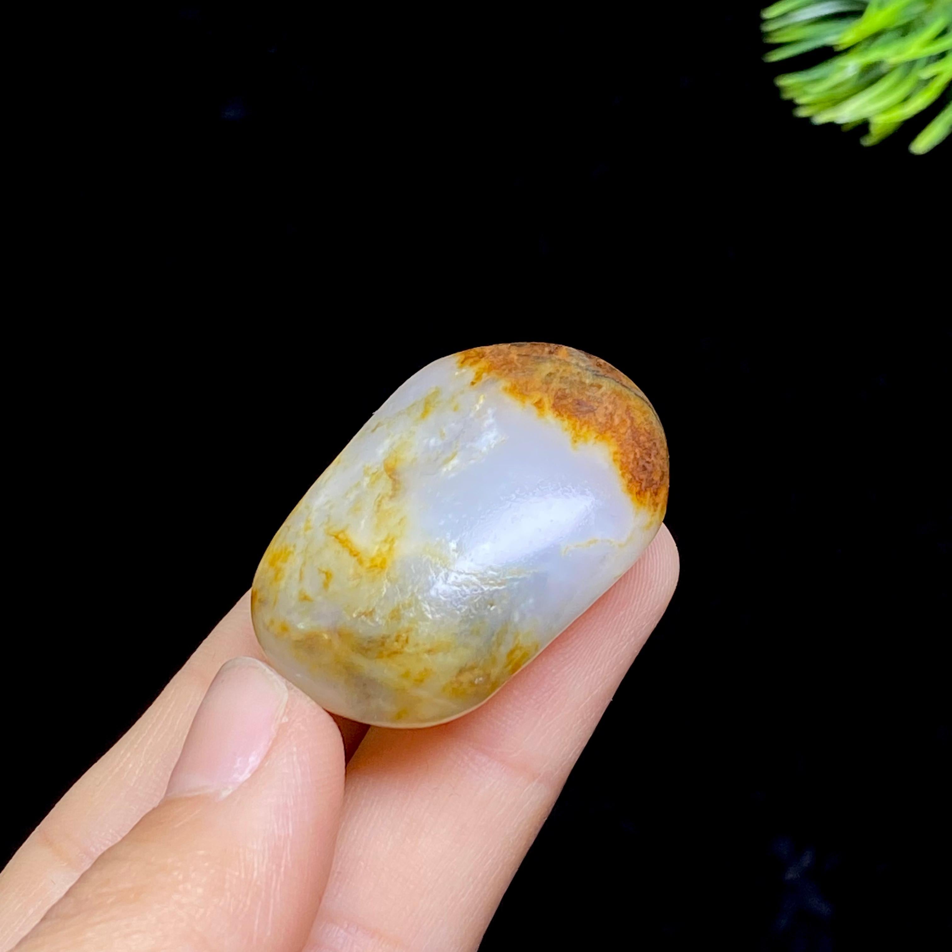 和田玉红皮白肉籽料（21.2g）