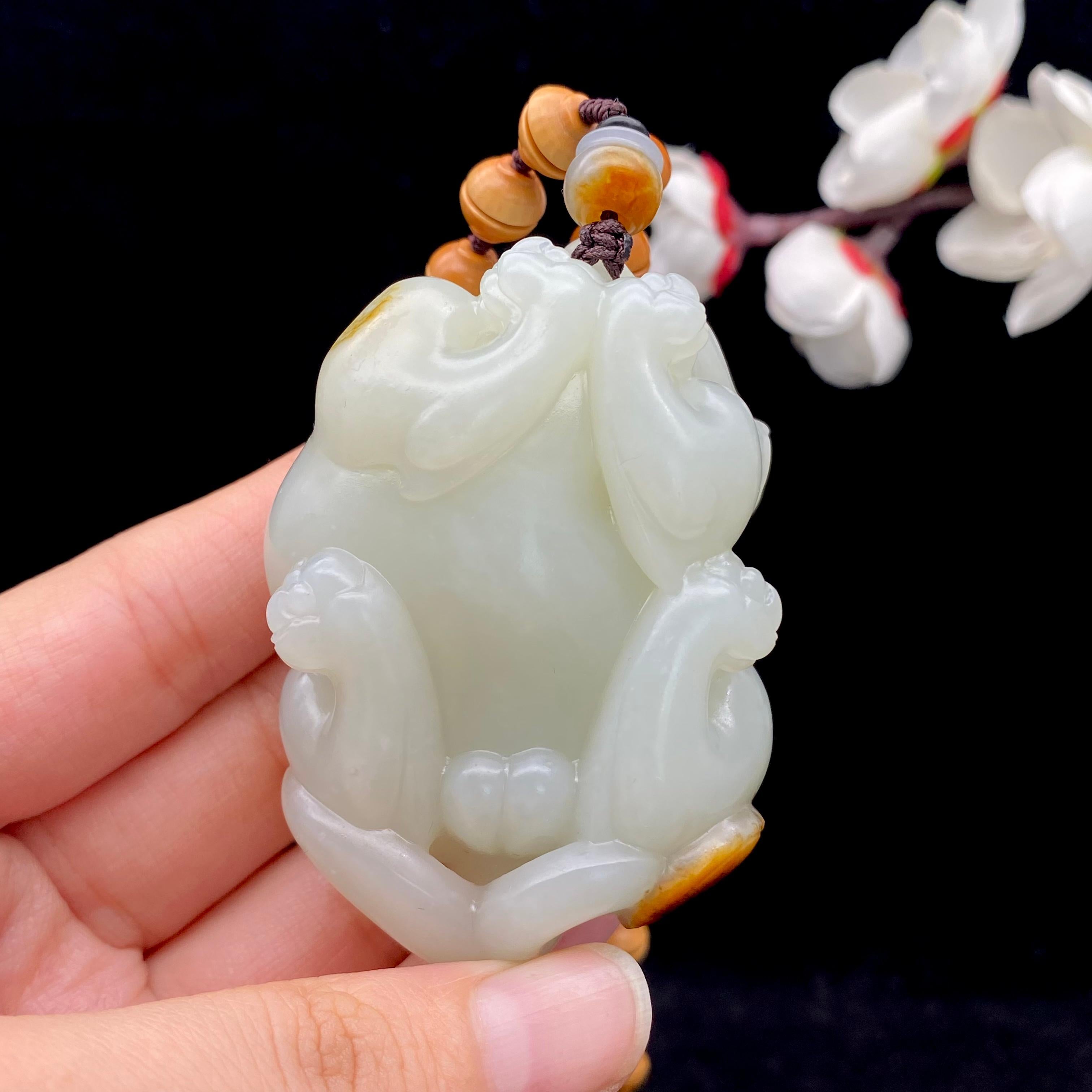 和田玉籽料【回头貔貅】（144.3g）