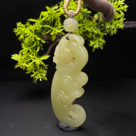 和田玉黄口料仿古龙挂件（39.2g）