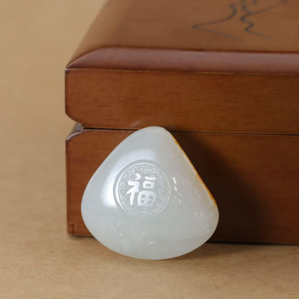 和田玉白玉籽料洒金皮弥勒佛吊坠（22.2g）