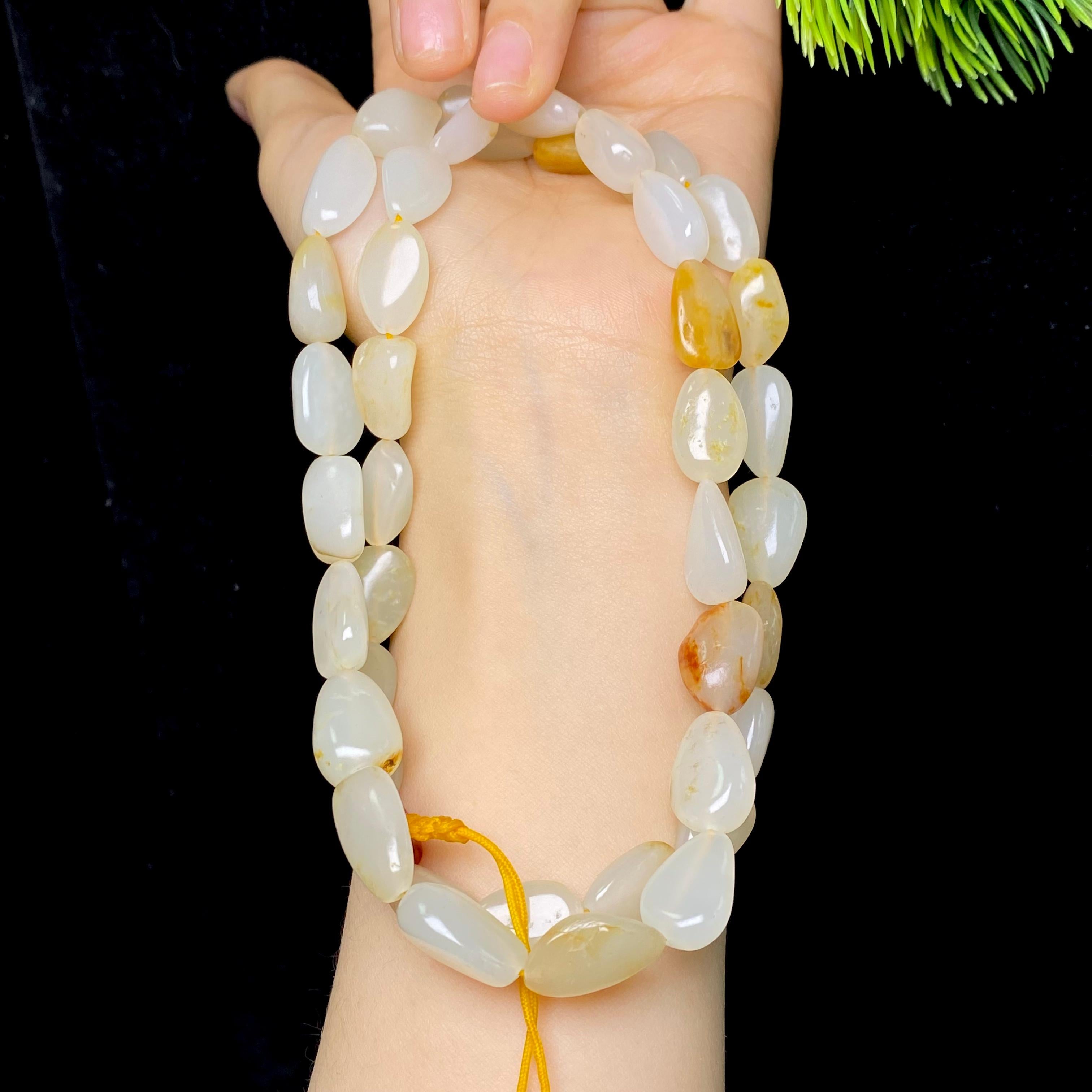 和田玉洒金皮白肉籽料项链（66.25g）