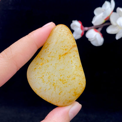 和田玉满洒金皮籽料原石（78.5g）