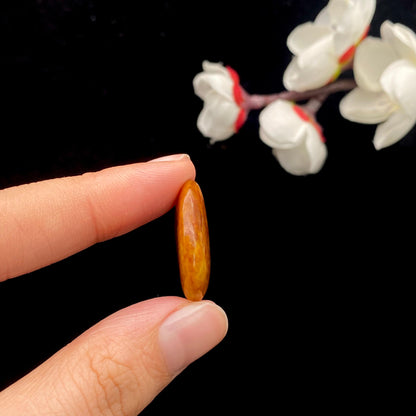 和田玉黄沁皮籽料原石（3.3g）