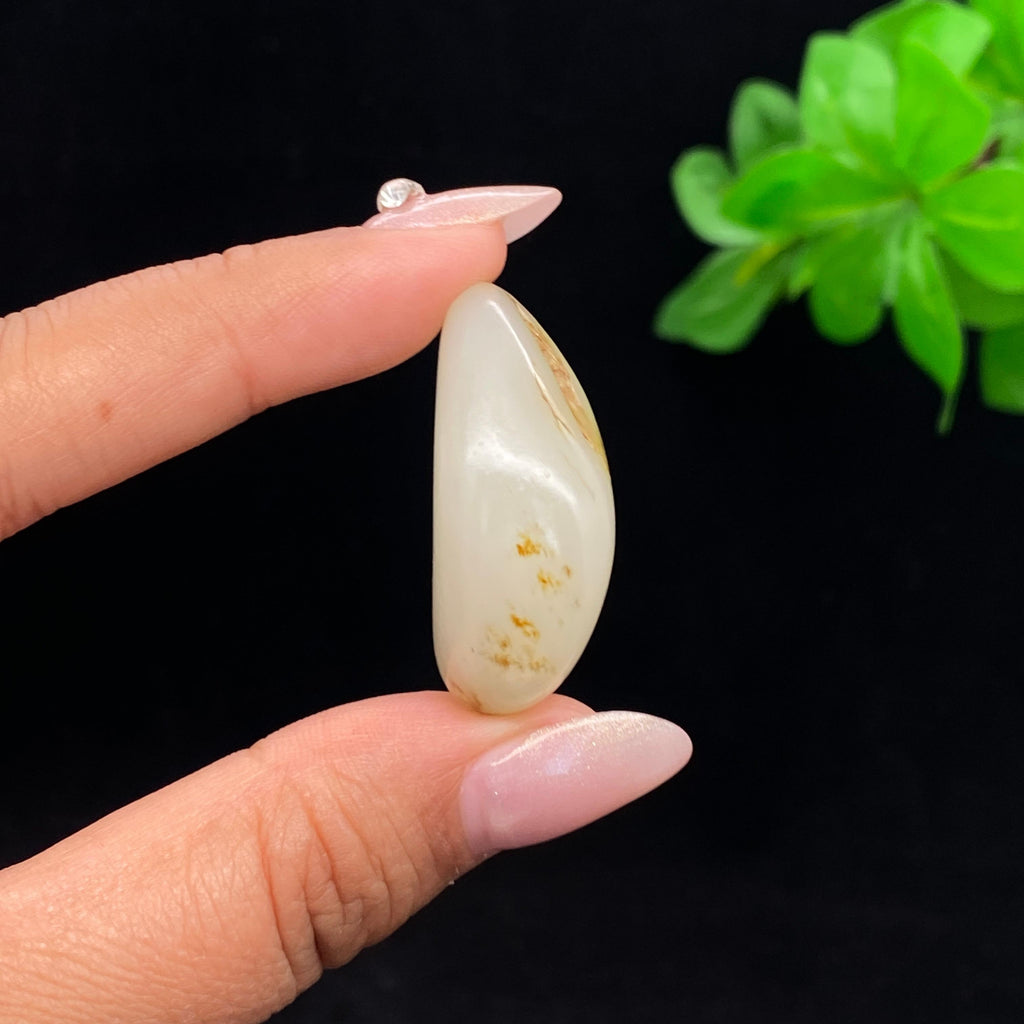 和田玉白玉带洒金皮籽料（22.4g）