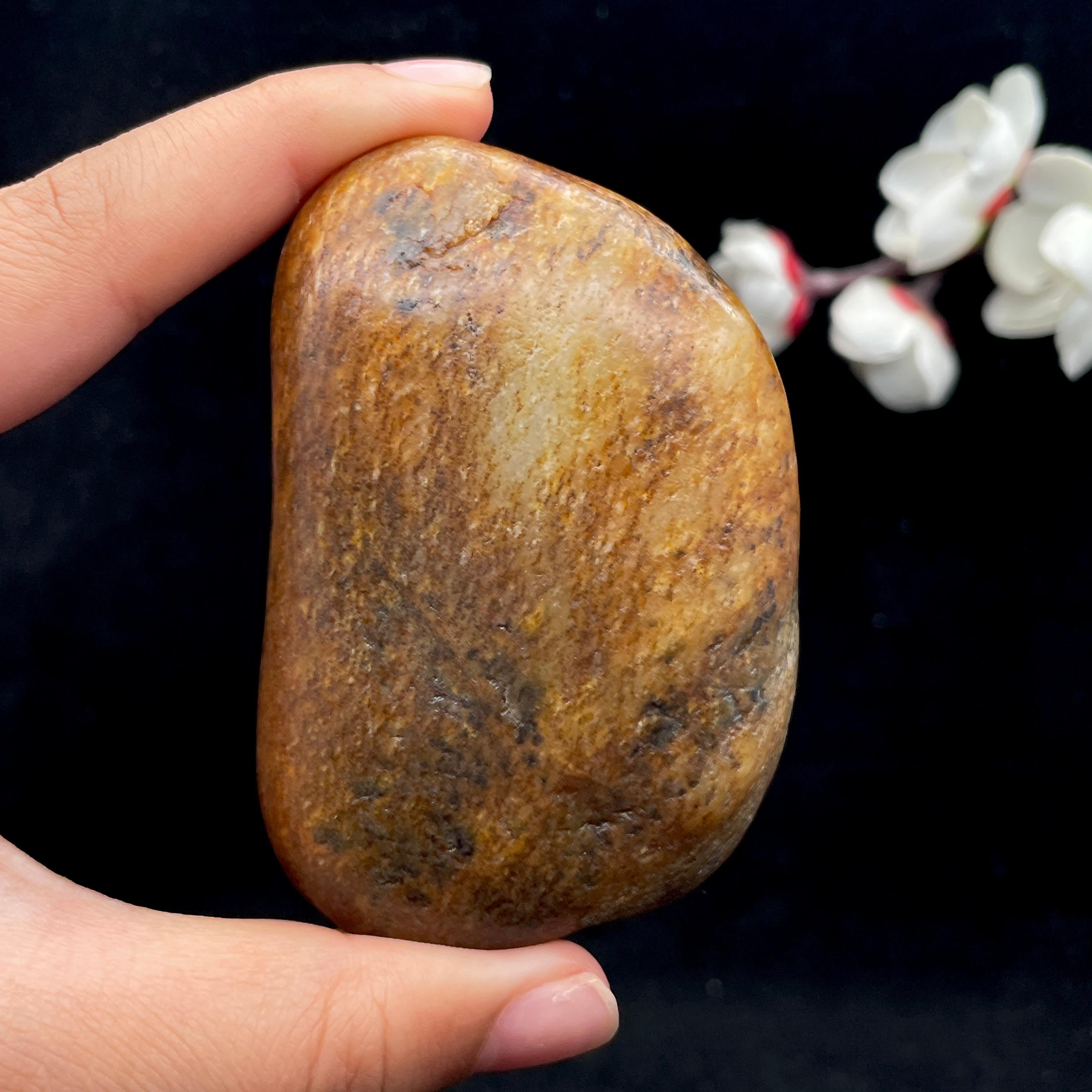 和田玉黄沁皮籽料（163.3g）
