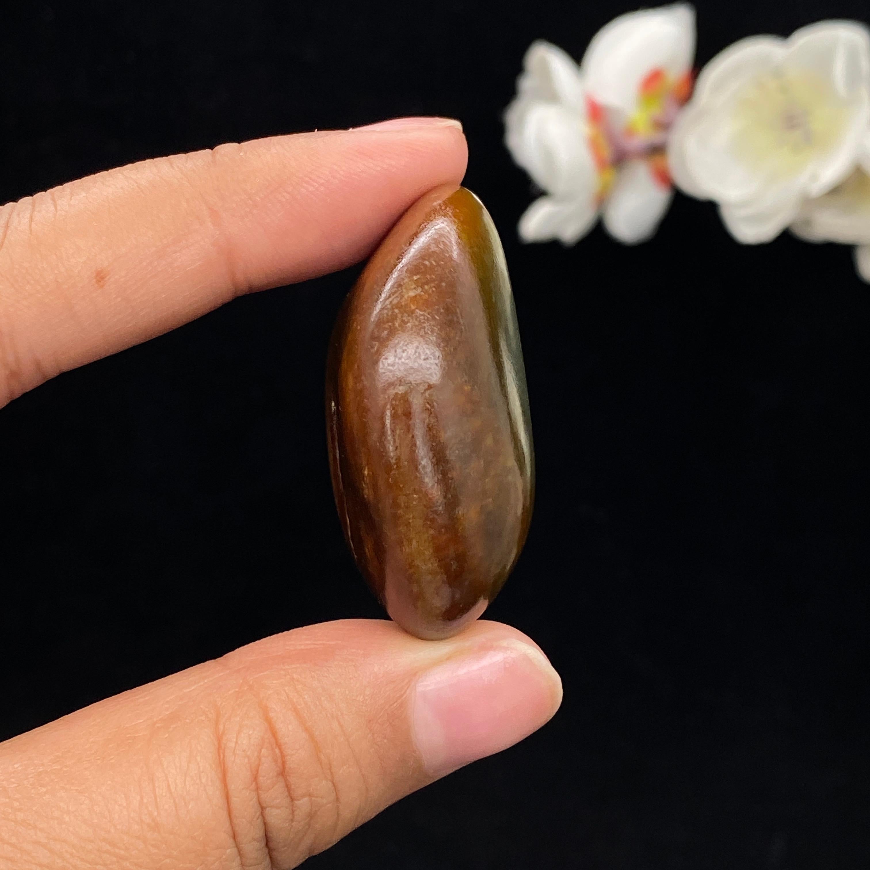 和田玉红沁皮籽料挂件（33.2g）