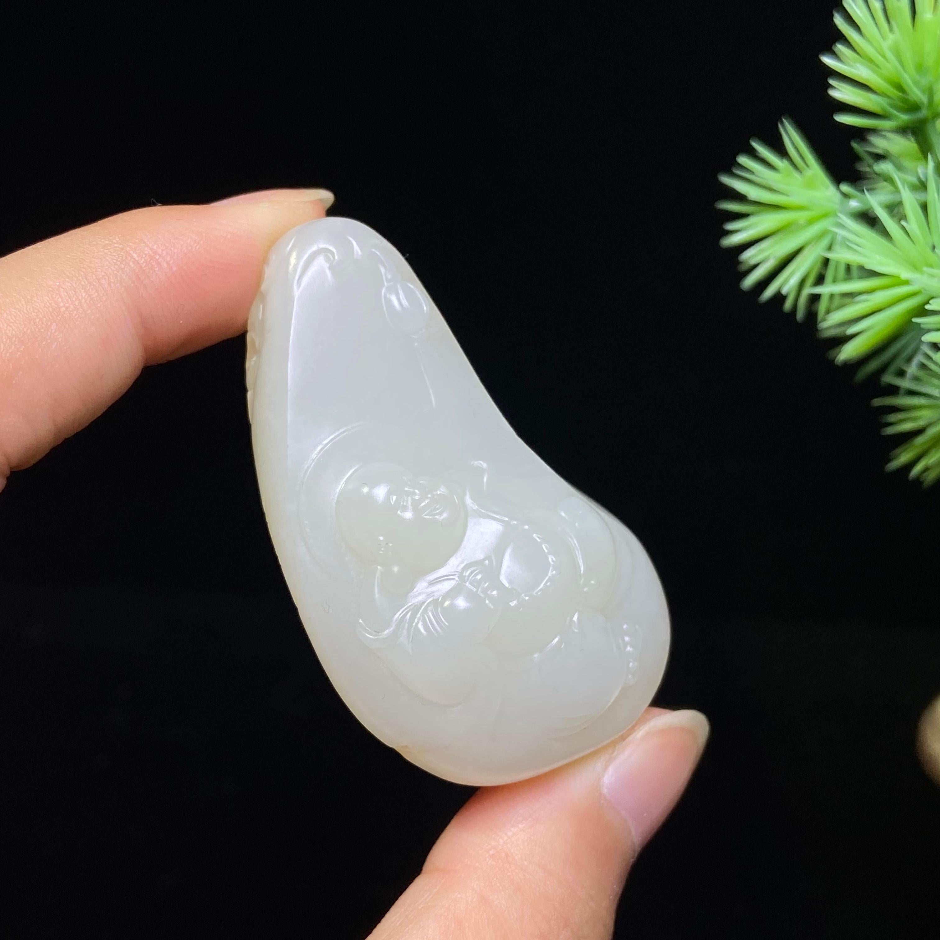 和田玉籽料佛公（32.5g）