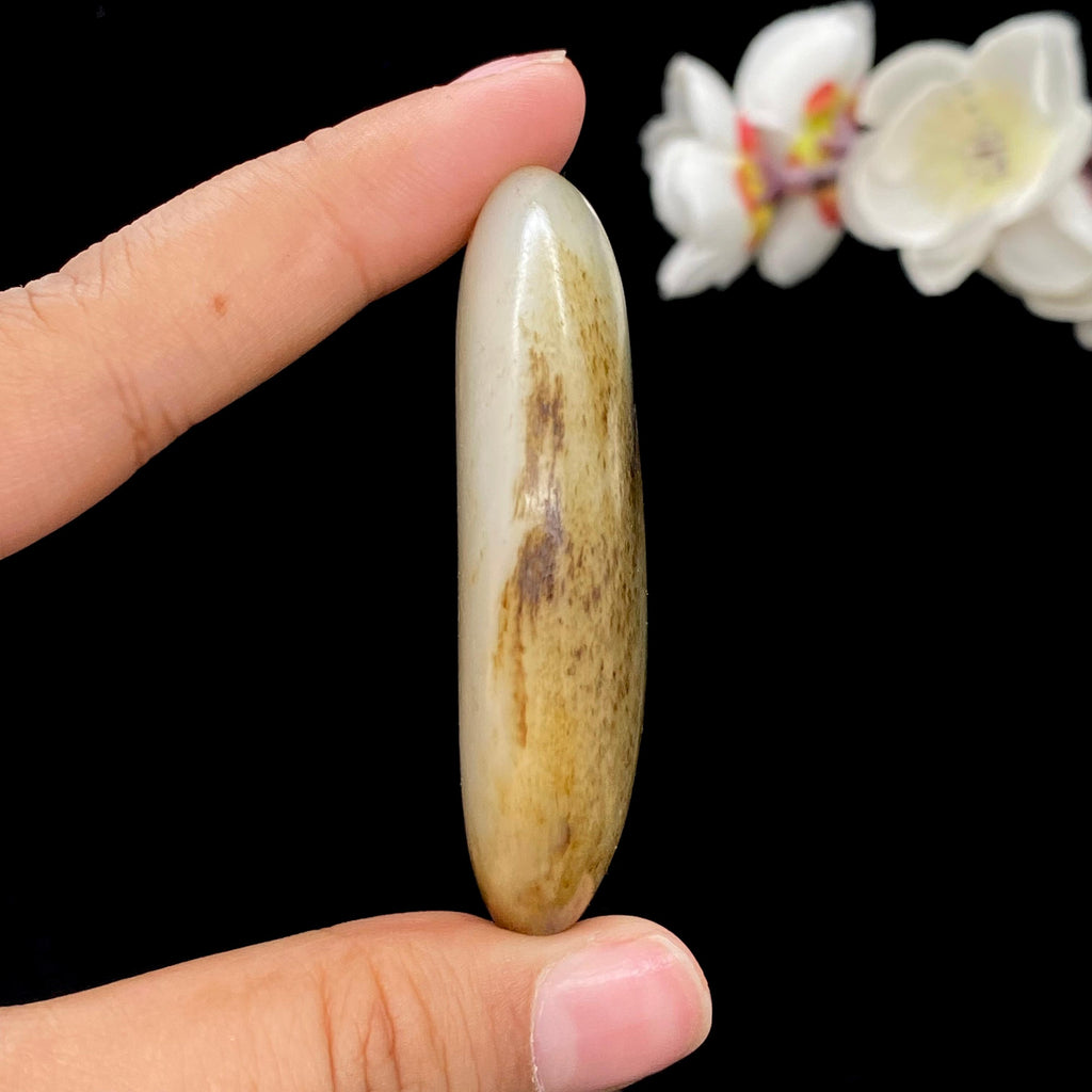 和田玉秋梨皮籽料大挂件（52.7g）