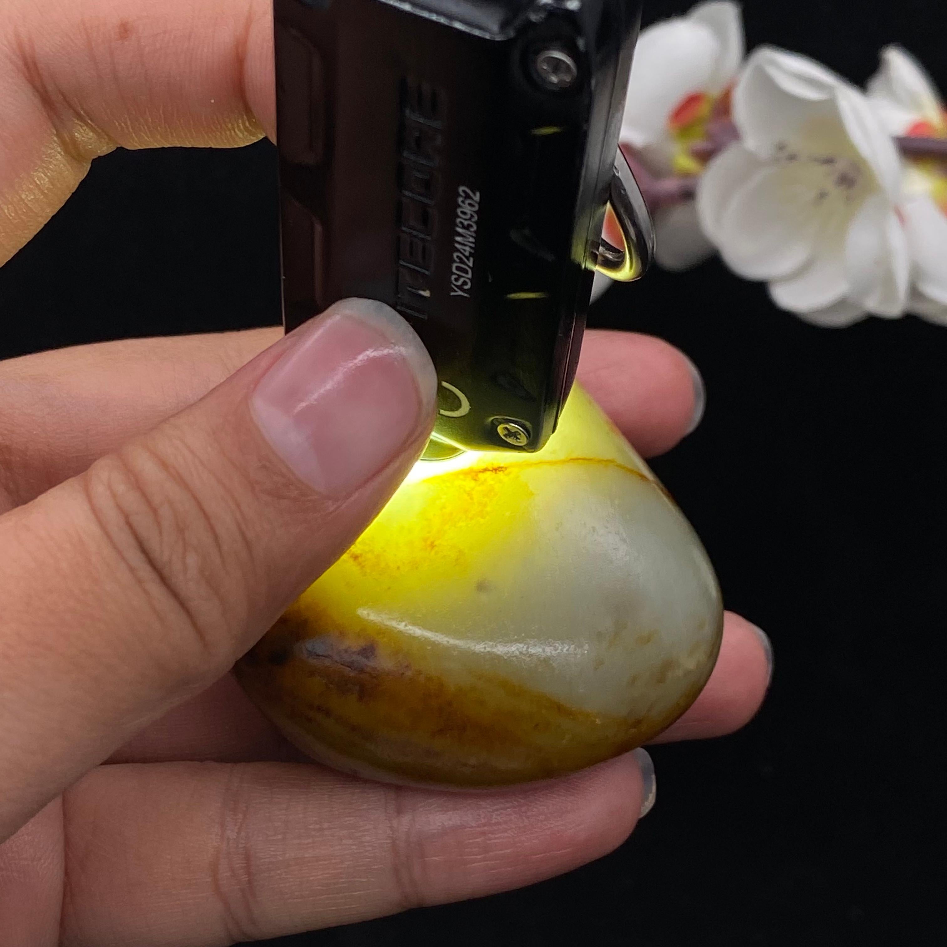 和田玉聚红皮籽料手把件（121.1g）