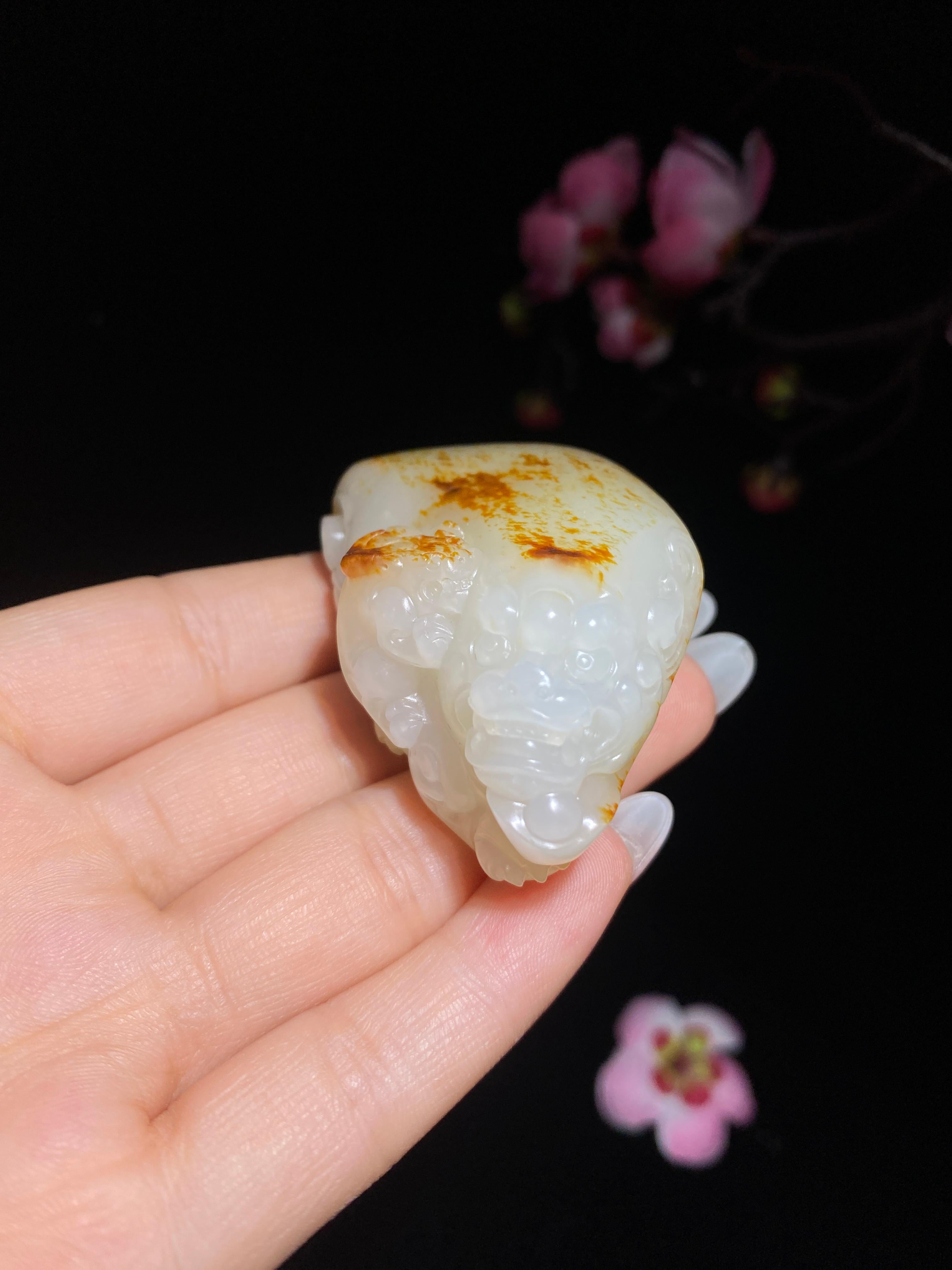 和田玉白玉籽料貔貅挂件（80.0g）