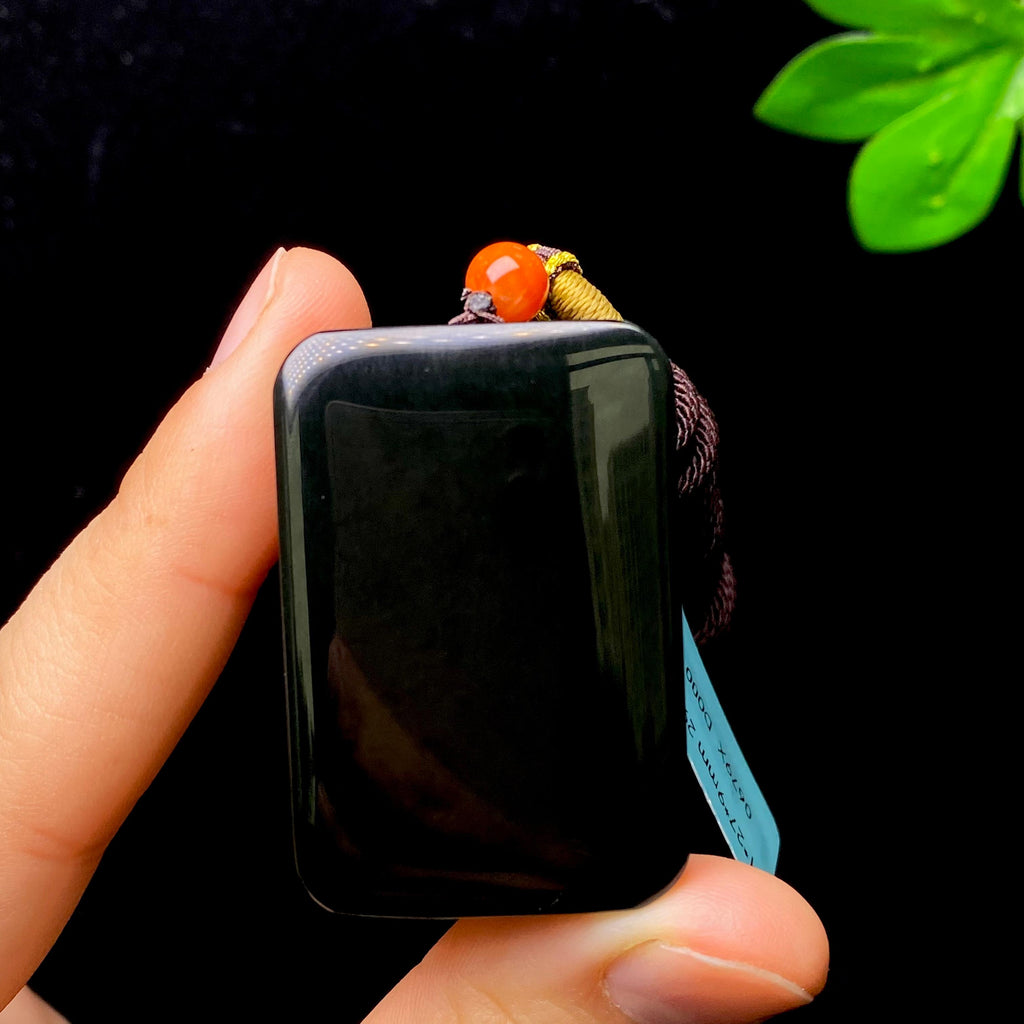 和田玉籽料黑青无事牌（29.0g）