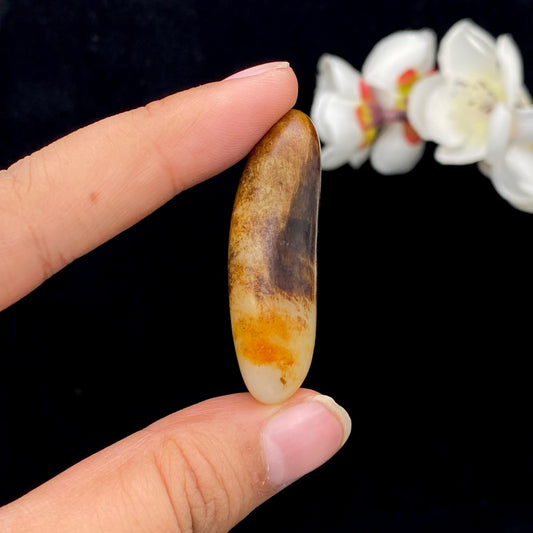 和田玉秋梨皮籽料挂件（21.3g）