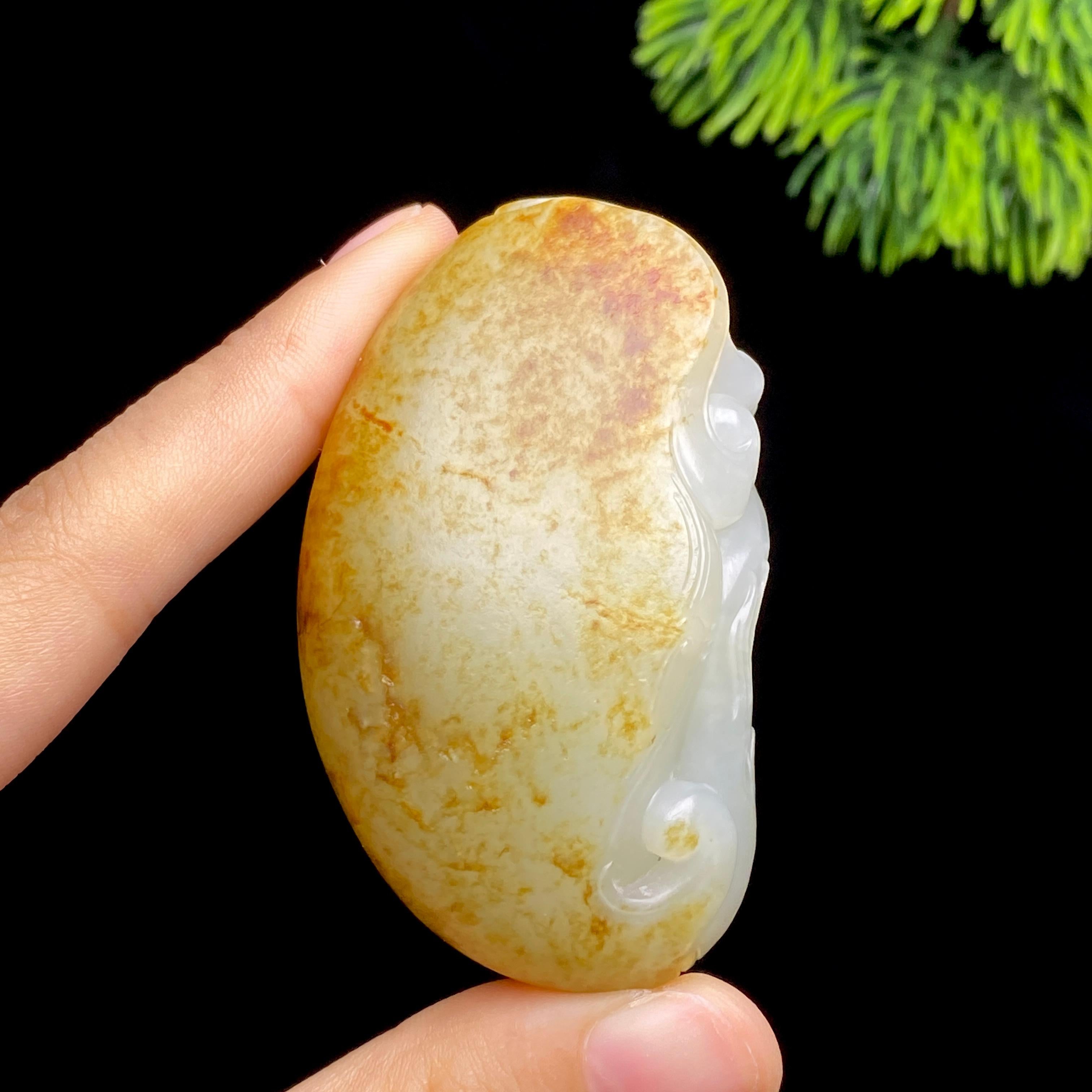 和田玉籽料貔貅（112.2g） – 厚德载玉