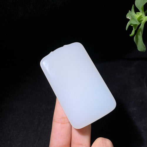 收藏级和田山料羊脂白玉无事牌（79.0g）