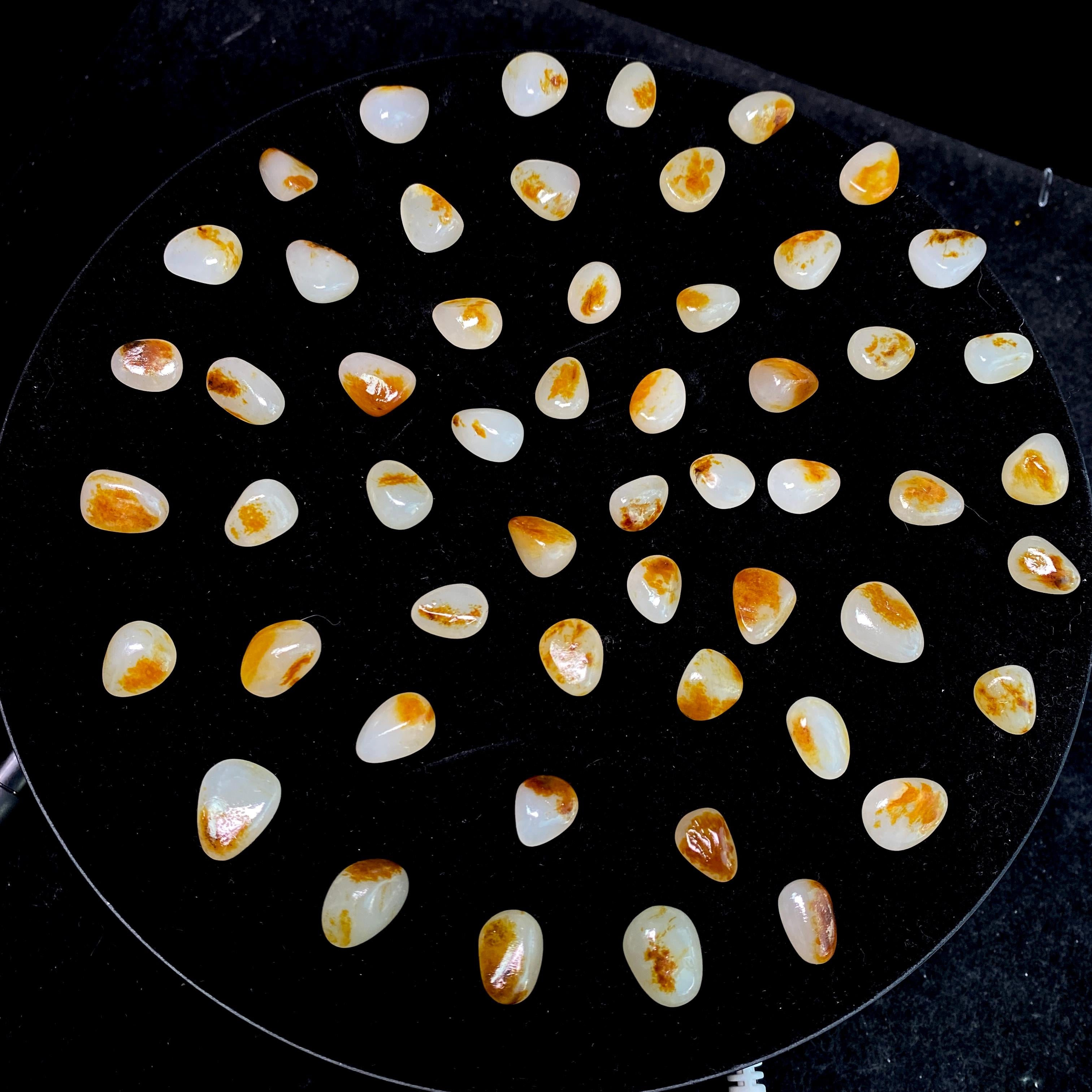 和田玉红皮籽料项链籽（83.9g）