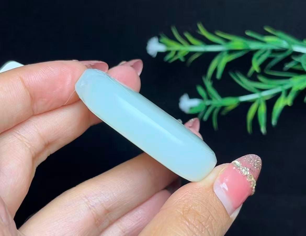 和田玉羊脂白玉平安无事牌（47.5g）