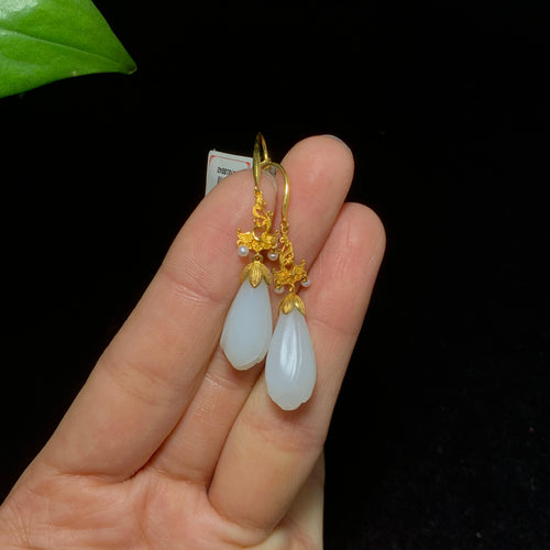 18k金镶和田山料羊脂白玉玉兰花耳坠（6.5g）