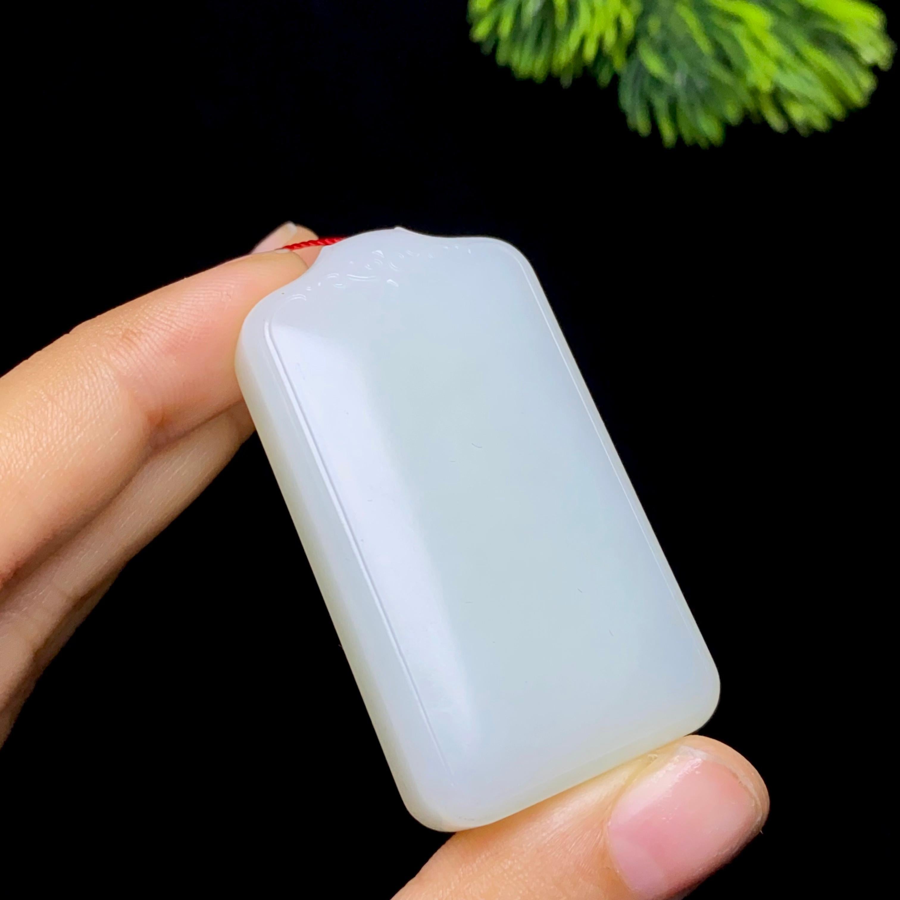 和田玉羊脂白玉无事牌（46.2g）
