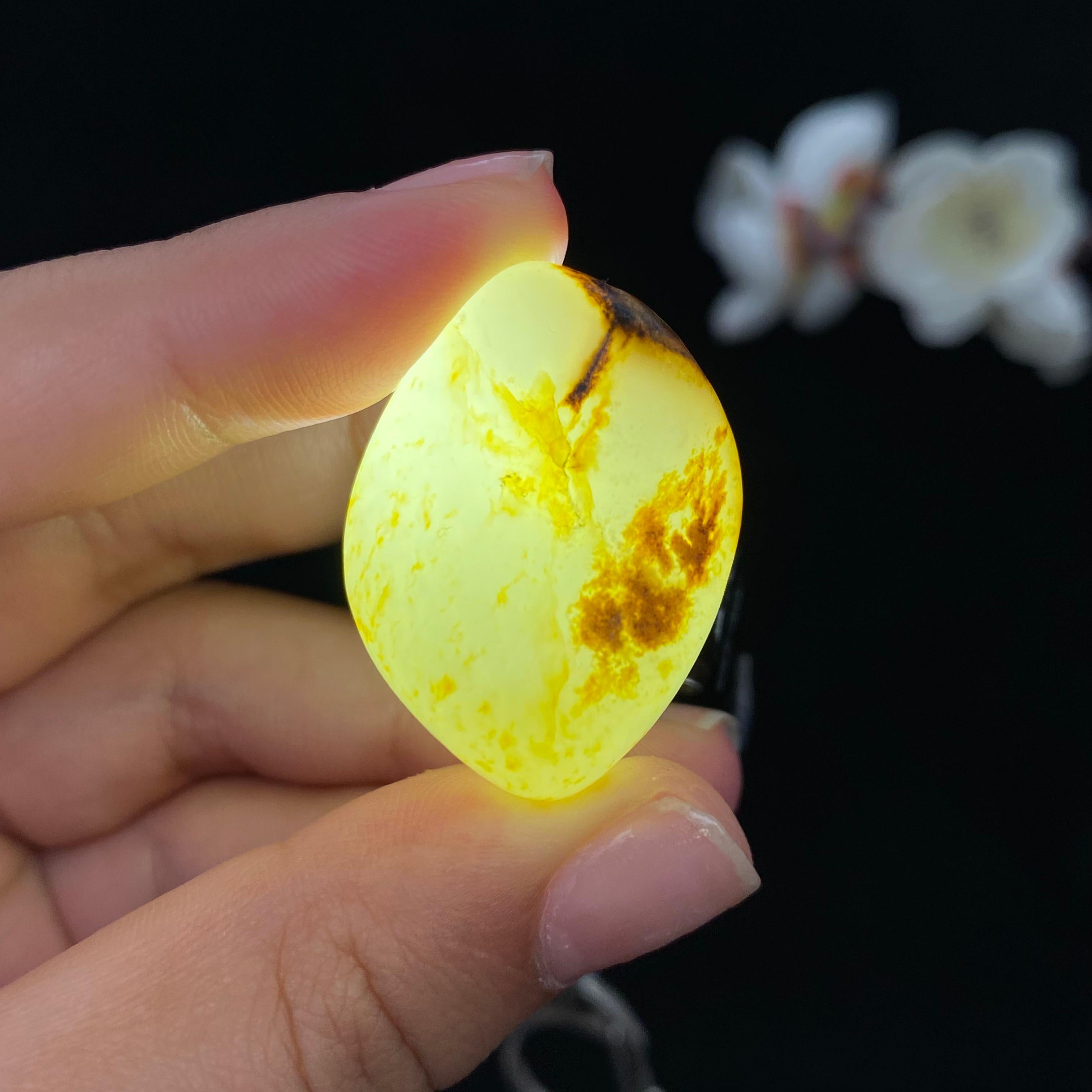 和田玉洒金皮籽料（17.8g）