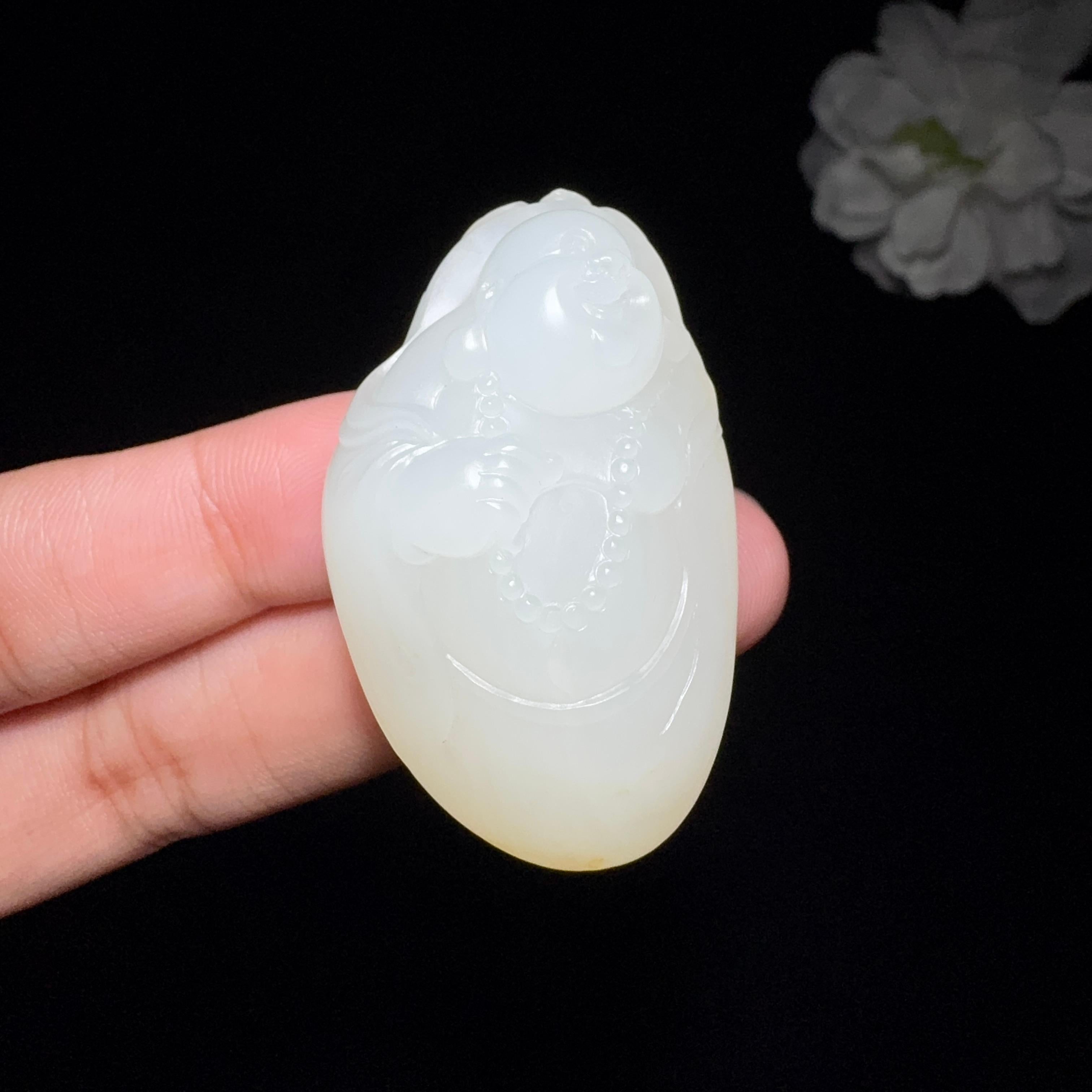精品和田玉籽料佛公挂件（23.2g）