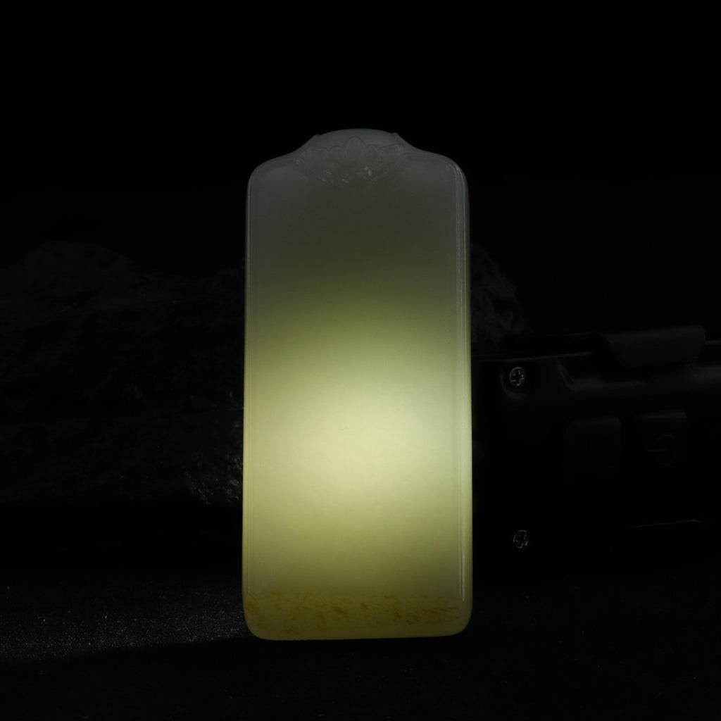 和田玉洒金皮无事牌（46.1g）