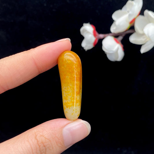 和田玉聚黄皮籽料原石（11g）