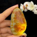 和田玉红皮籽料原石（103.7g）