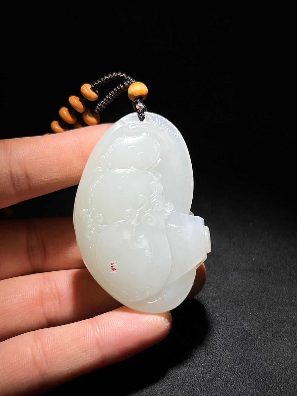 和田玉籽料财神（77.3g）