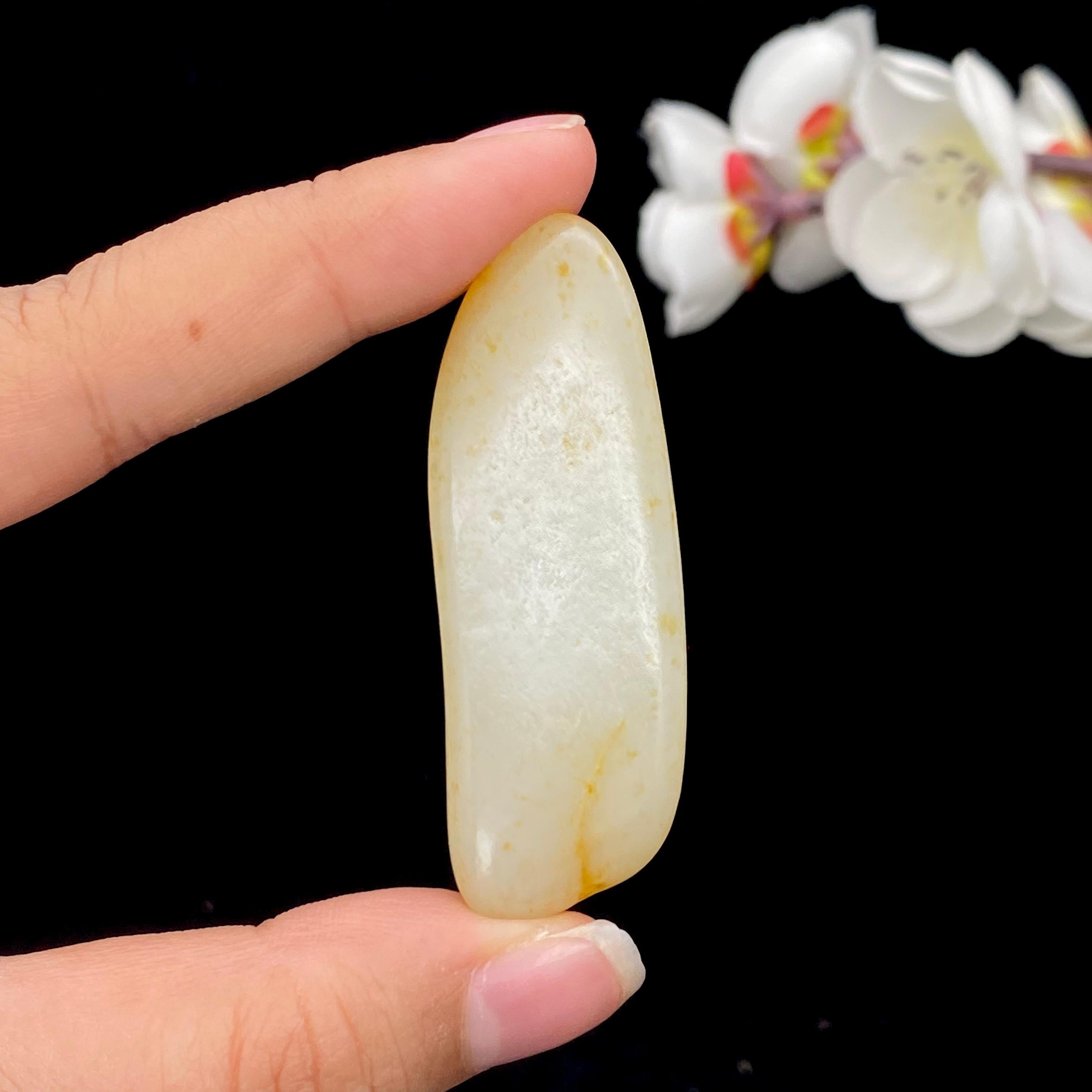 和田玉洒金皮籽料挂件（22.6g）