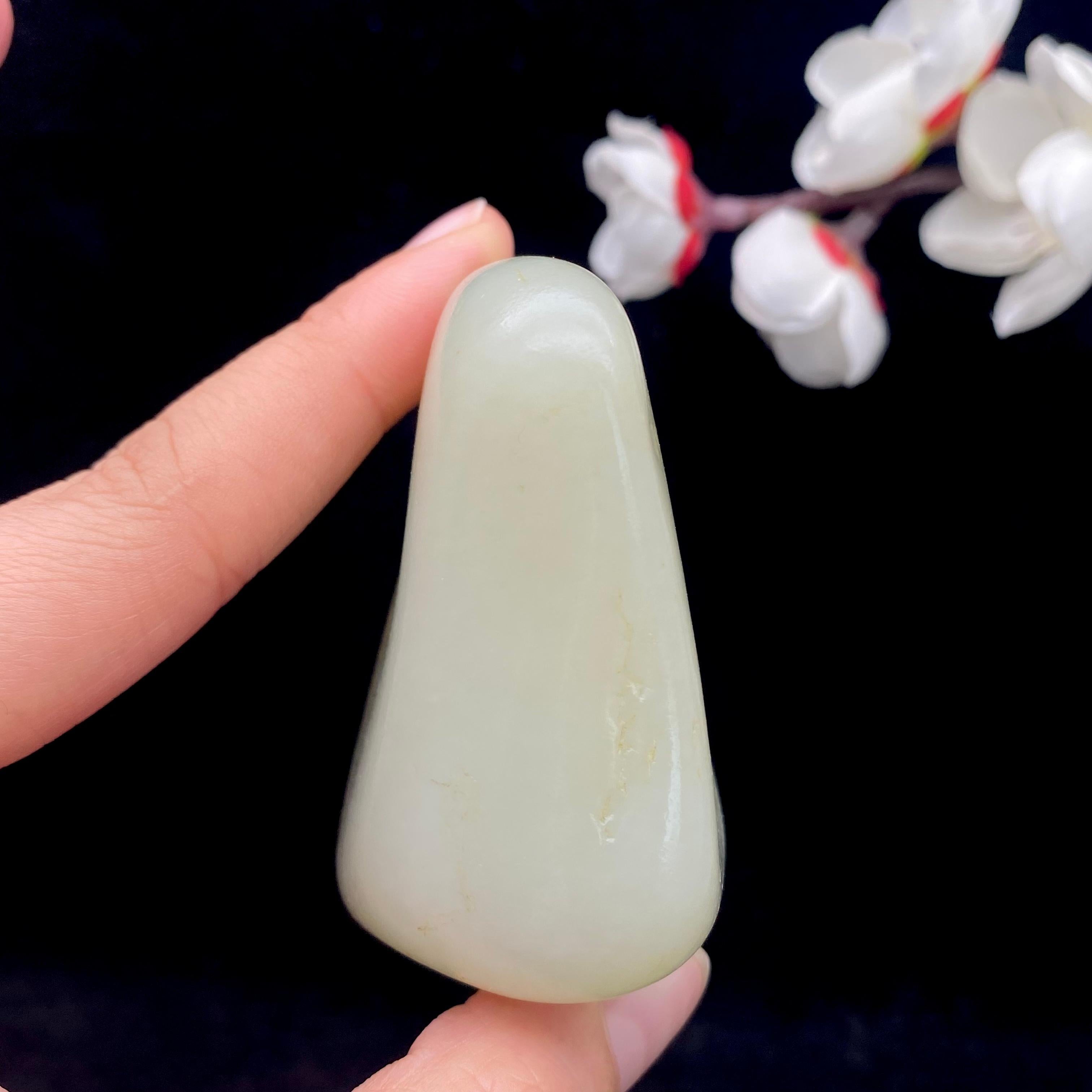 和田玉青白玉籽料原石（138.2g）