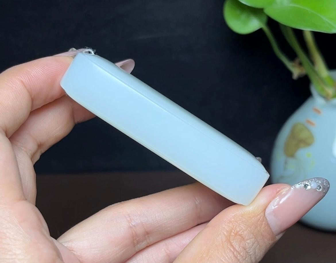 和田羊脂玉平安无事牌（98.5g）