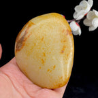 和田玉洒金皮籽料原石（261.3g）