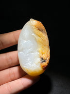 和田玉籽料观音（65.7g）