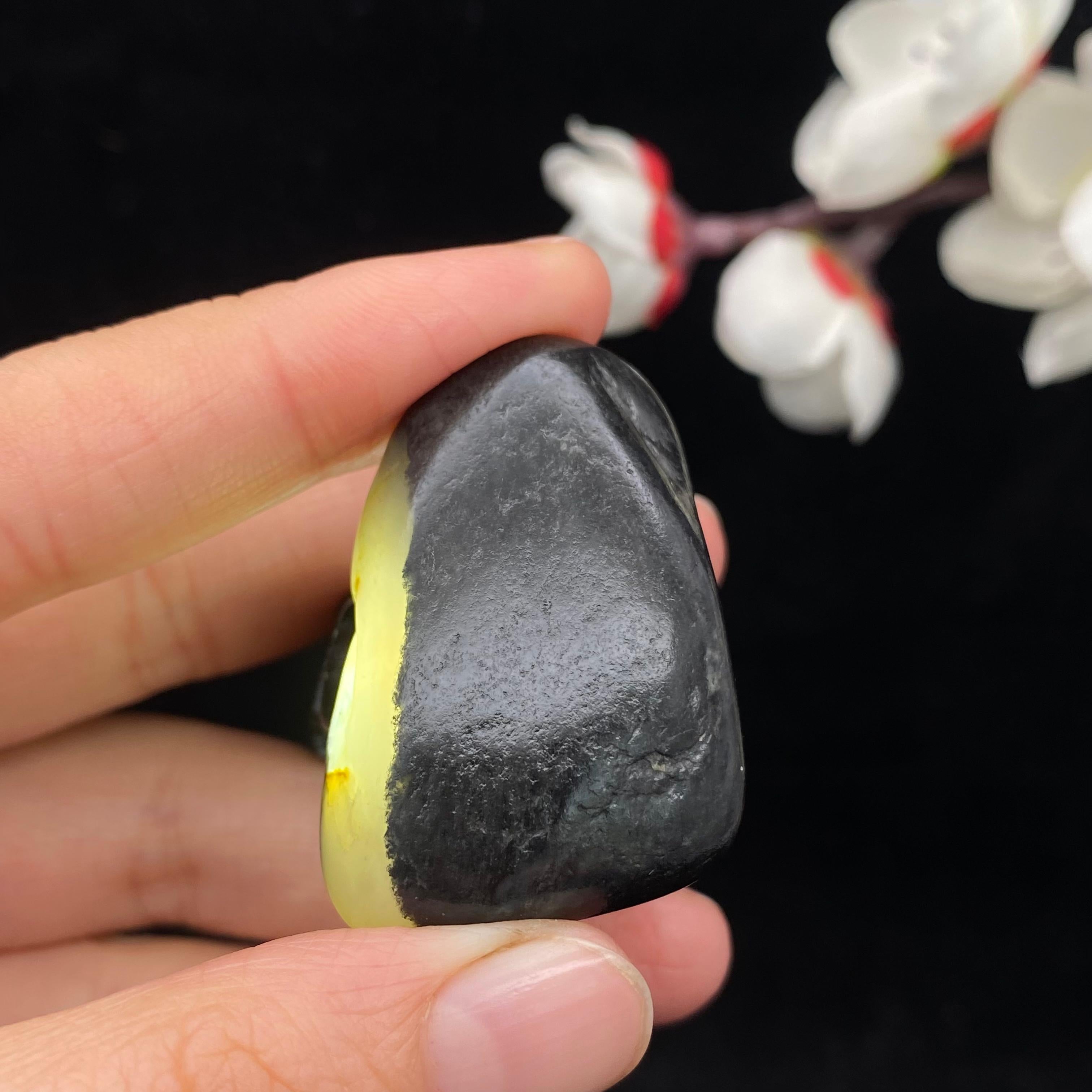 和田玉青花籽料原石（21.2g）