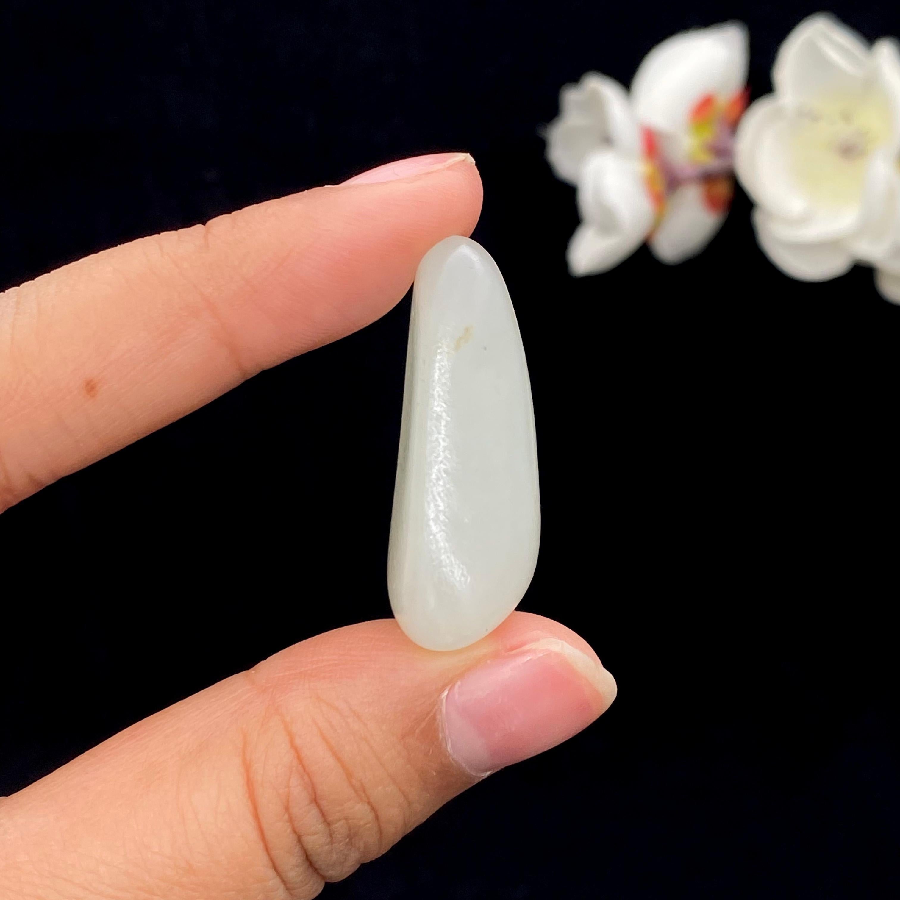 和田玉白玉籽料吊坠籽（14.3g）