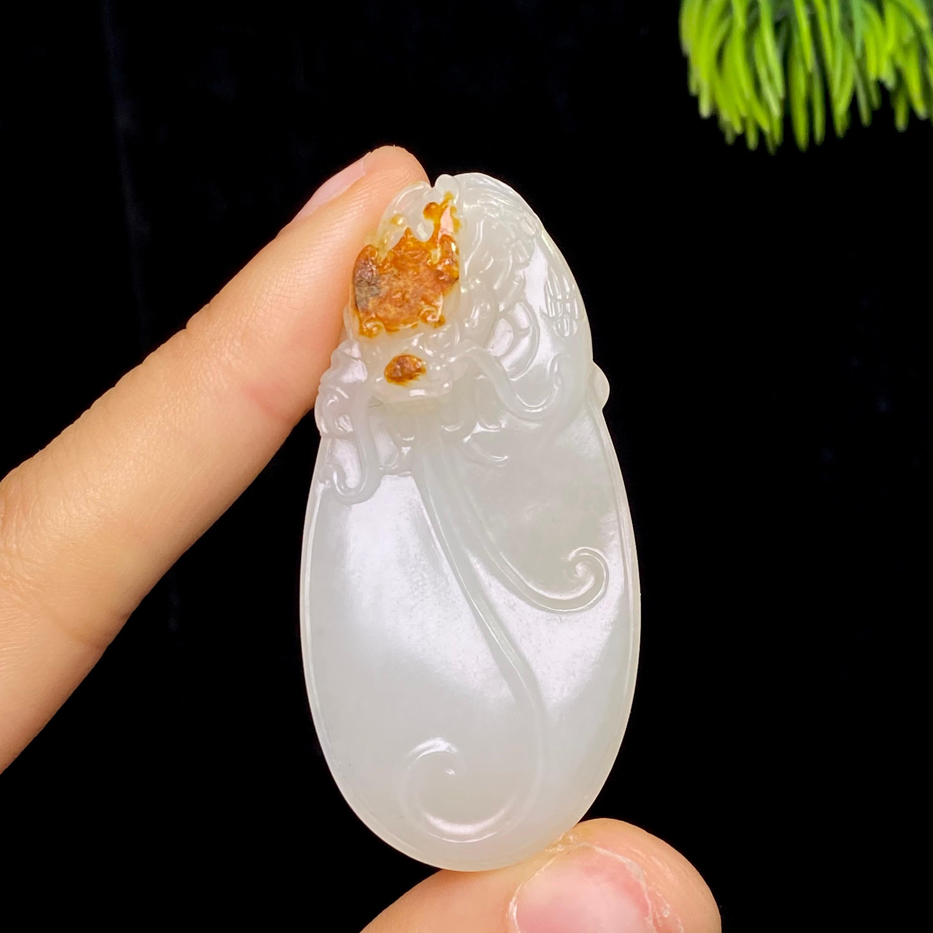 和田玉籽料龙行天下（18.3g）